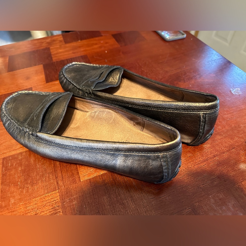 Abeo Bronze flats  shoes ~ size 9; MINT !!!